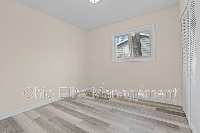 Building Photo - 5322 Newport Rd
