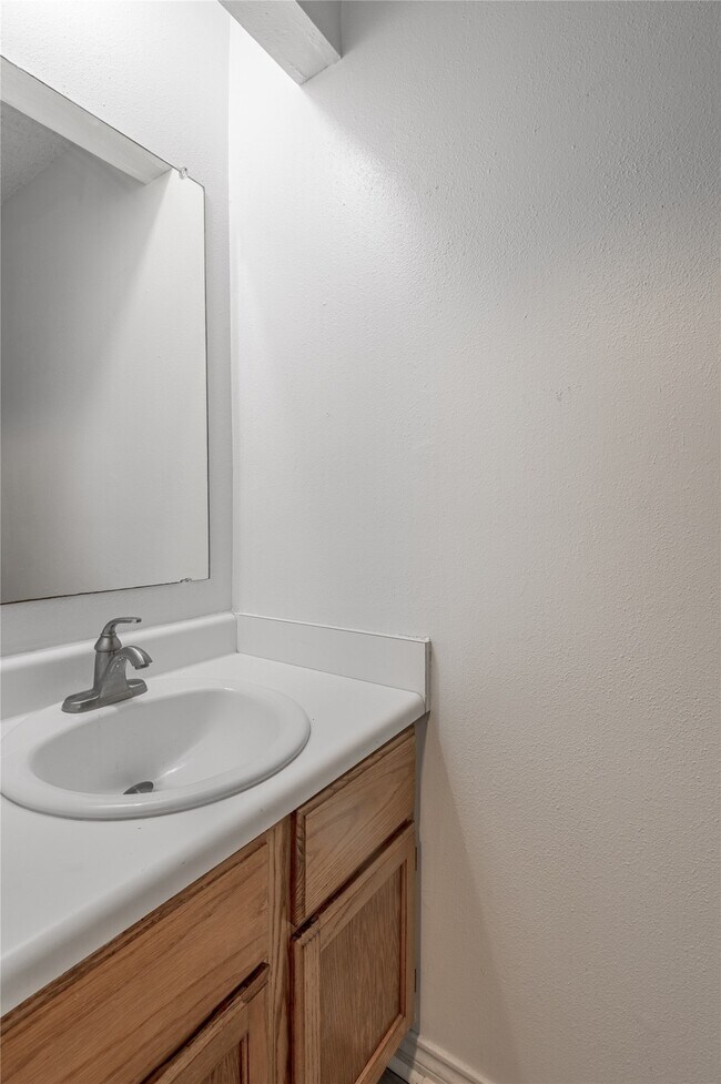 Building Photo - 1228 Ave O