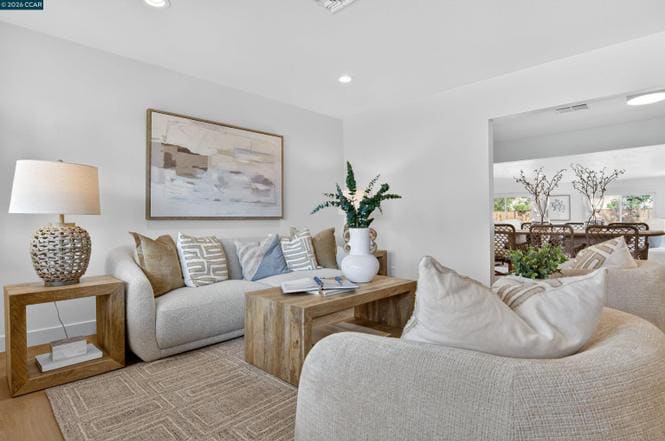 Building Photo - 7761 Ironwood Dr