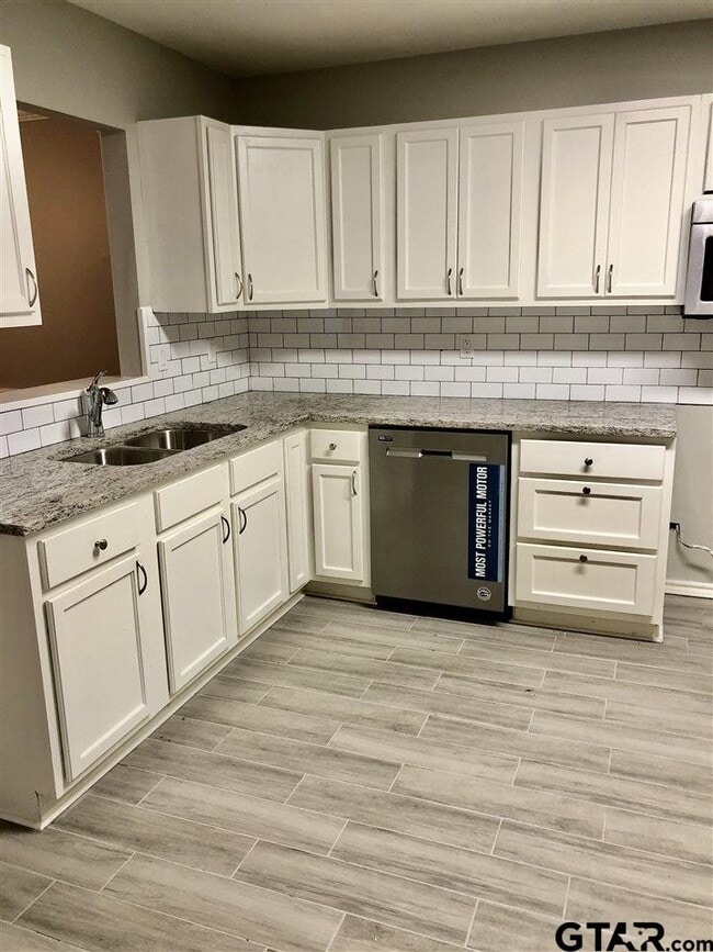 Building Photo - 1619 Timber View Dr