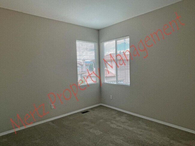 Building Photo - 7166 Sand Crest Vw