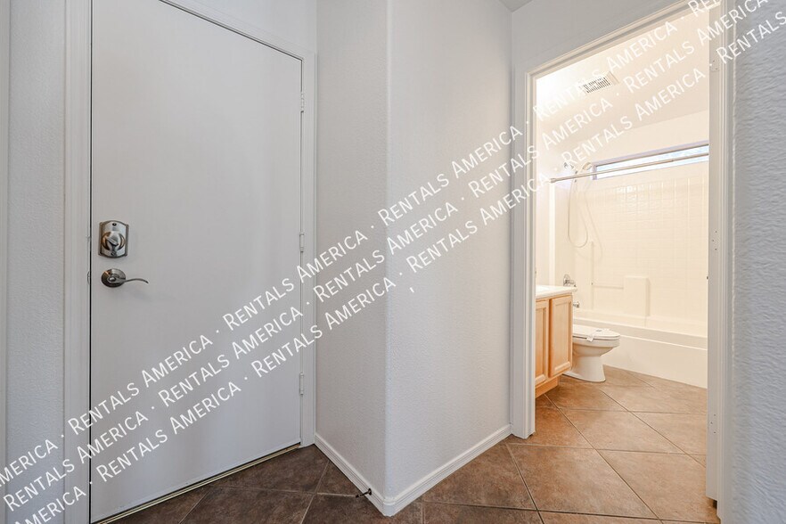 Building Photo - 33251 N Symer Dr