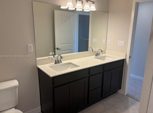 Building Photo - 1022 W Davis Pkwy