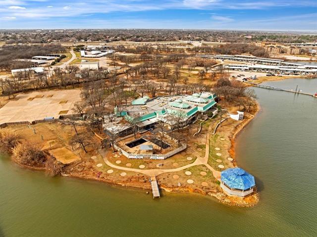 Building Photo - 26 Oakbrook Dr