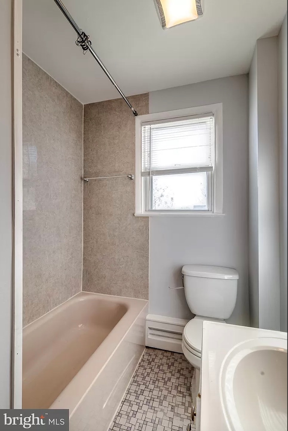 Building Photo - 6729 Youngstown Ave