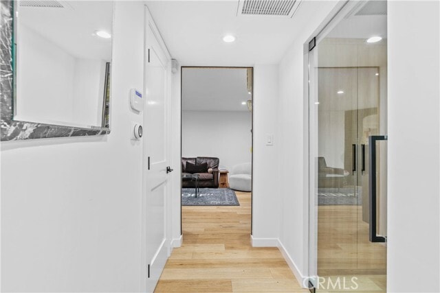 Building Photo - 635 E Magnolia Blvd