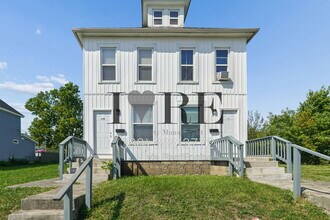 Building Photo - 189 N Central Ave