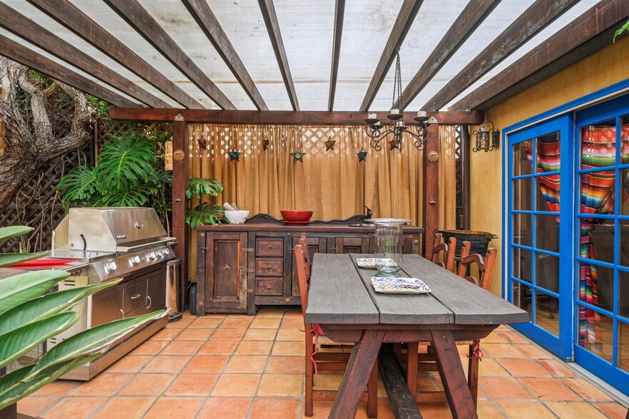 Building Photo - 4260 McConnell Blvd