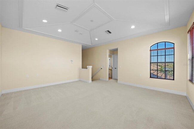 Building Photo - 650 Crane Prairie Way