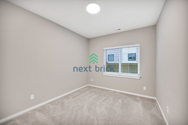 Building Photo - Stunning 4-Bed, 2.75-Bath Single-Family Home Ready for Rent!