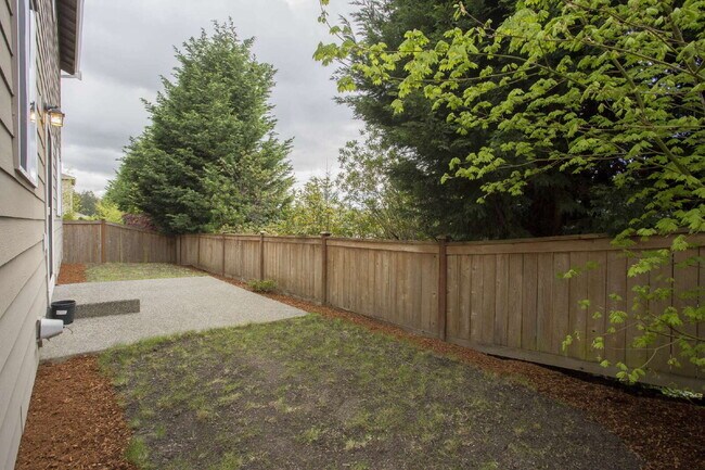 Building Photo - Beautiful 4 Bedroom in Bothell