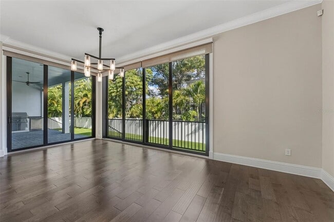 Building Photo - 481 W Davis Blvd