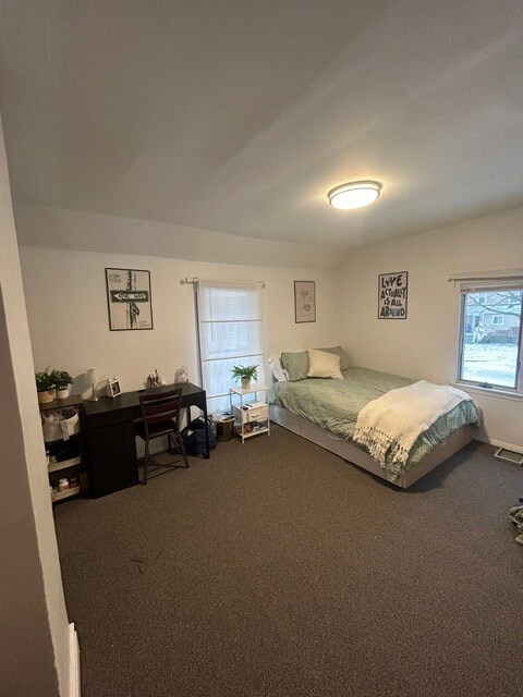 Building Photo - 1106 Packard St