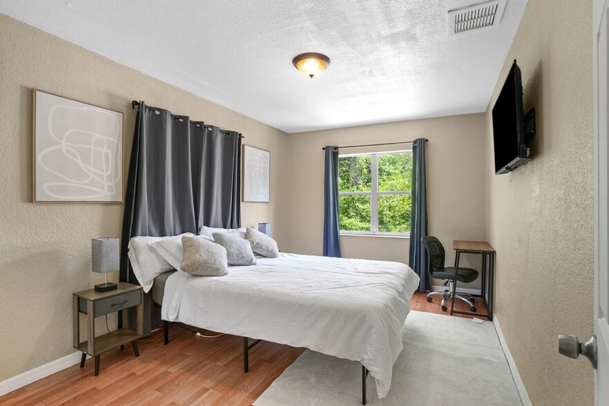 Building Photo - 3410 N 11th St