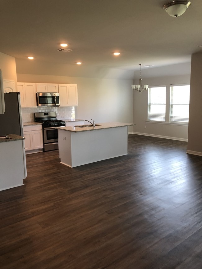 Building Photo - 10552 Tumbleweed Dr