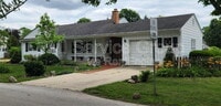 Building Photo - 450 E North St