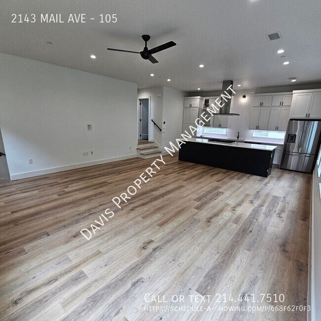 Building Photo - 2143 Mail Ave