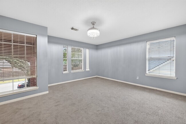 Building Photo - 21519 San Marino Dr