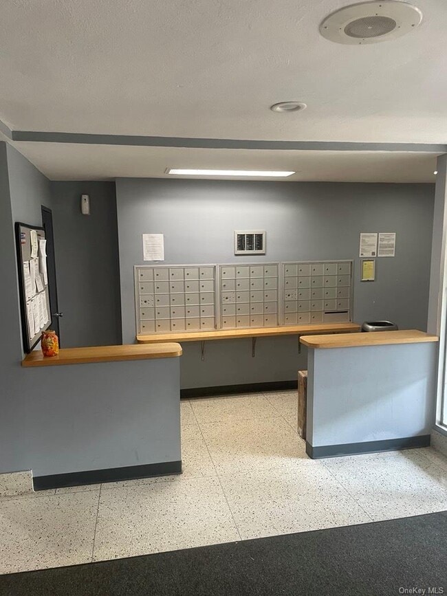 Building Photo - 151-05 Cross Island Pkwy