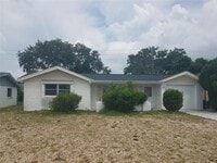 Building Photo - 10824 Queens Rd
