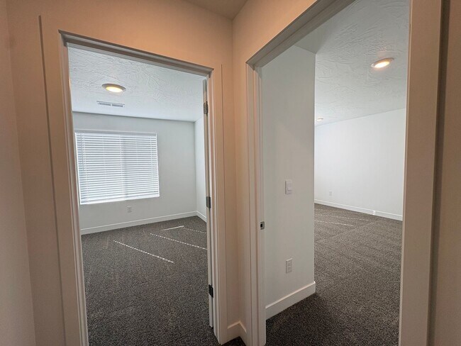 Building Photo - FOUR BED HOME AVAILABLE NOW