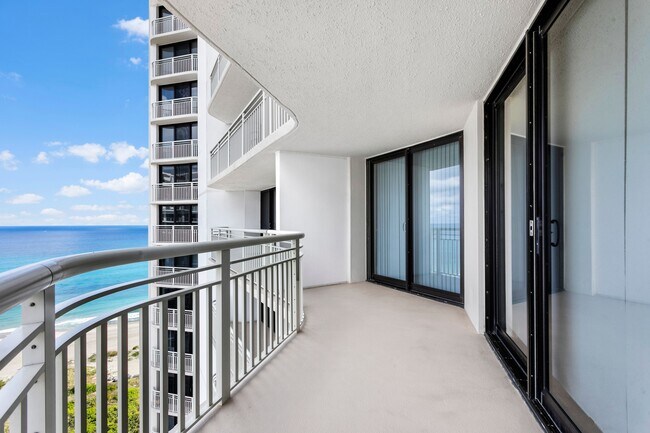 Building Photo - 3000 N Ocean Dr
