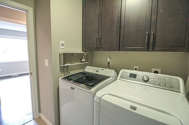 Building Photo - 1418 184th Pl SE