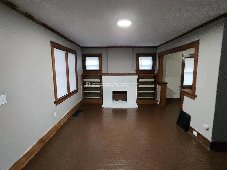 Building Photo - 659 East Ave