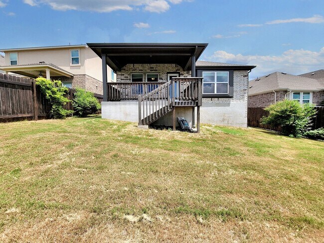 Building Photo - Beautiful 3-Bedroom, 2-Bath Modern Home fo...