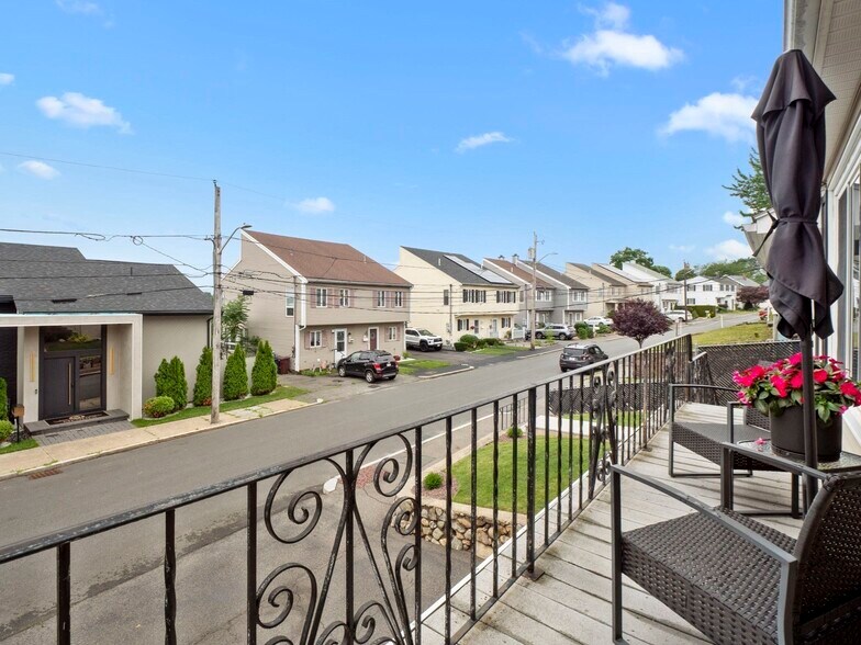 Building Photo - 73 Ridge Rd