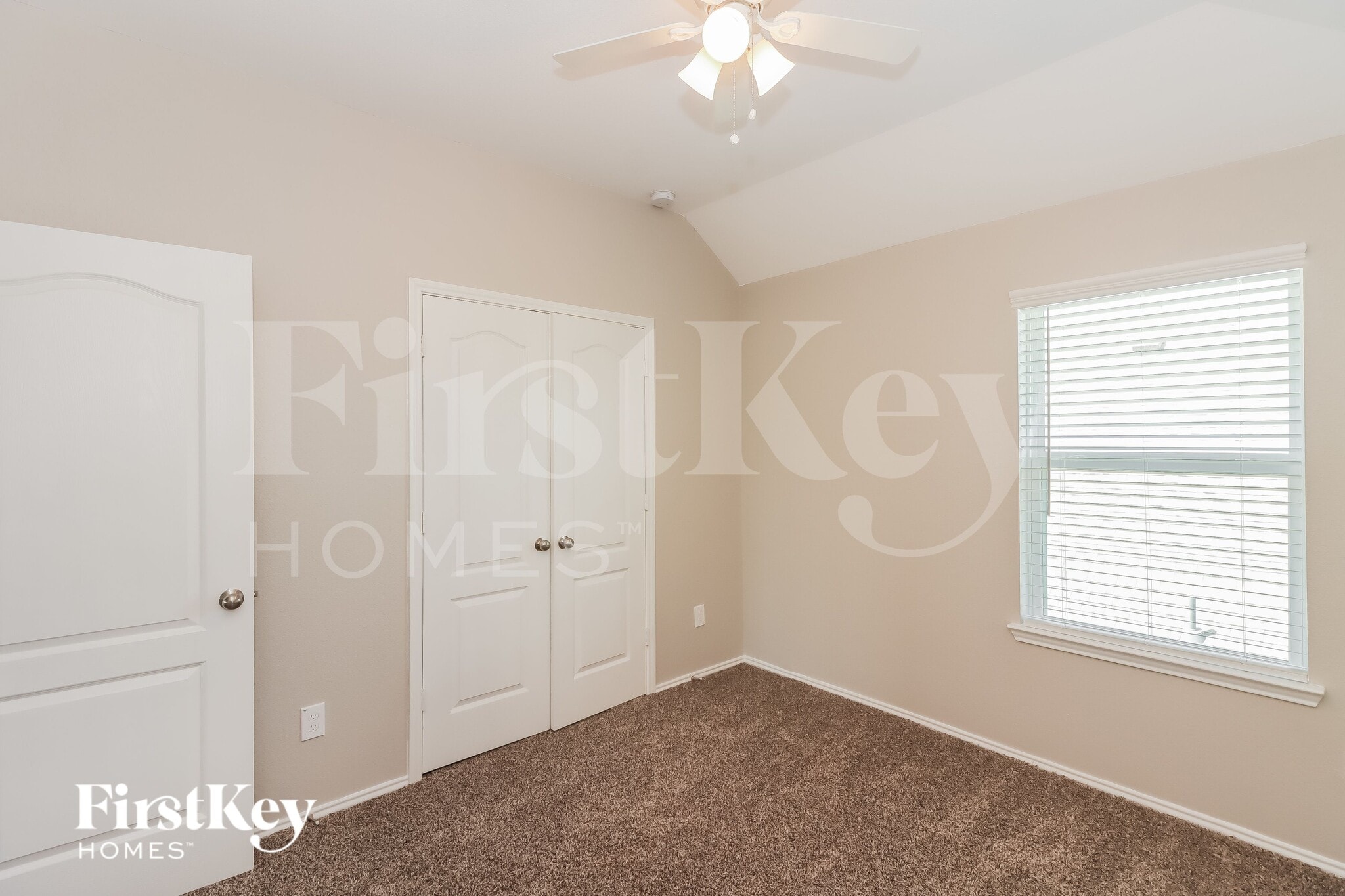 Building Photo - 439 Sky Ridge Dr