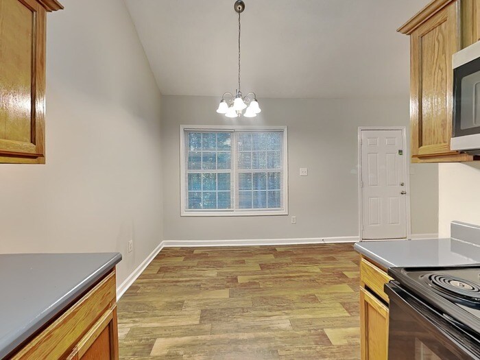 Building Photo - 9154 Jefferson Village Dr SW