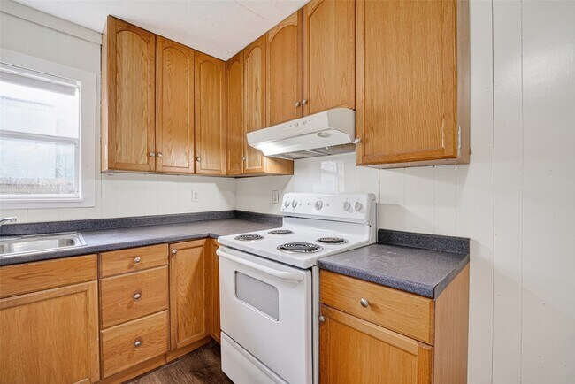 Building Photo - 12731 Wanda Way