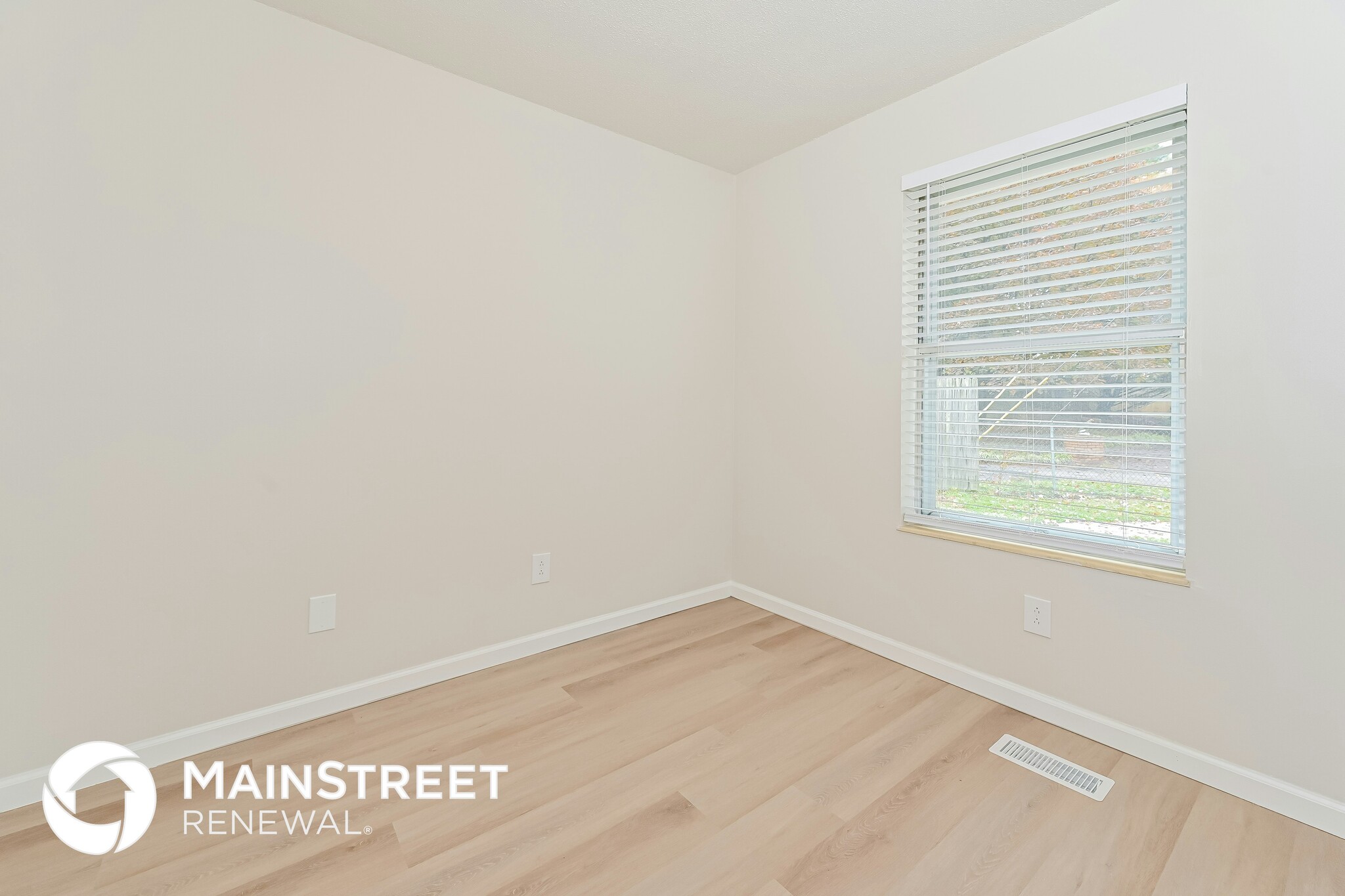 Building Photo - 5622 Burbury Ln NW