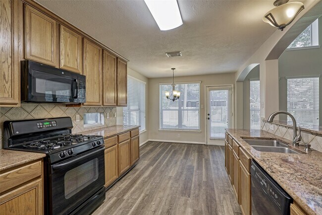 Building Photo - 274 Fairwind Trail Dr