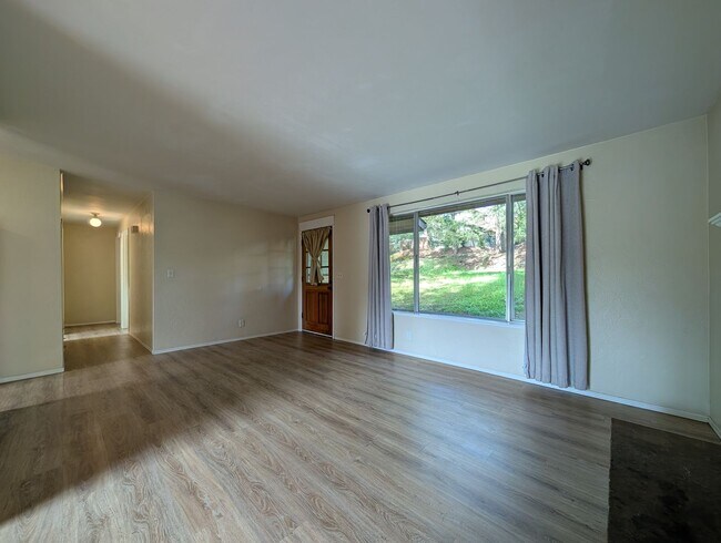 Building Photo - Ranch Style 3-Bedroom, 2-Bath Home In South Eugene!