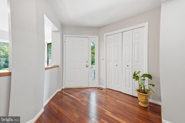 Building Photo - 47656 Pennrun Way