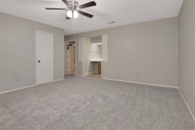 Building Photo - 503 Derbyshire Dr