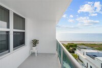 Building Photo - 9511 Collins Ave