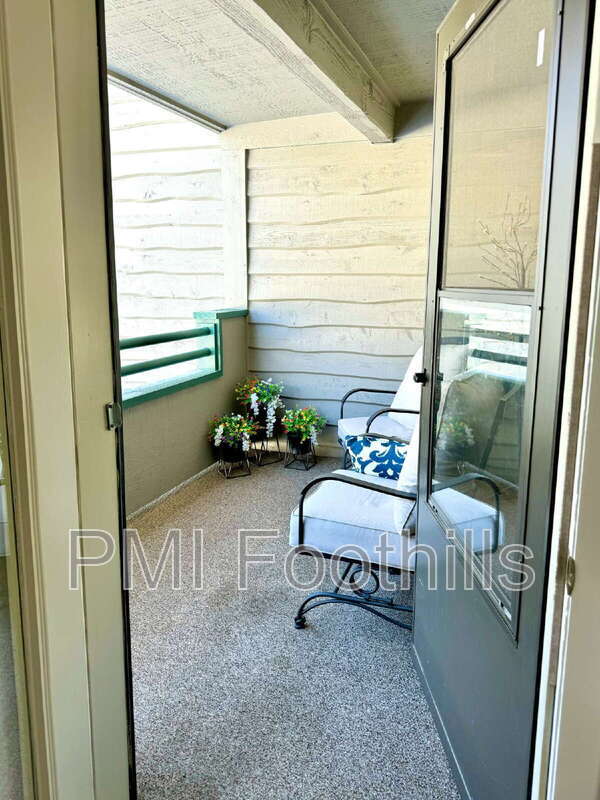 Building Photo - 31719 Rocky Village Dr