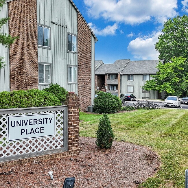 Building Photo - 802 Claytor Square
