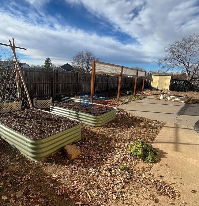 Building Photo - 918 Mesa Ct