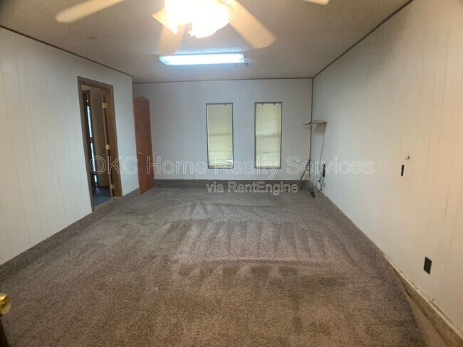 Building Photo - 4900 S Dimple Dr