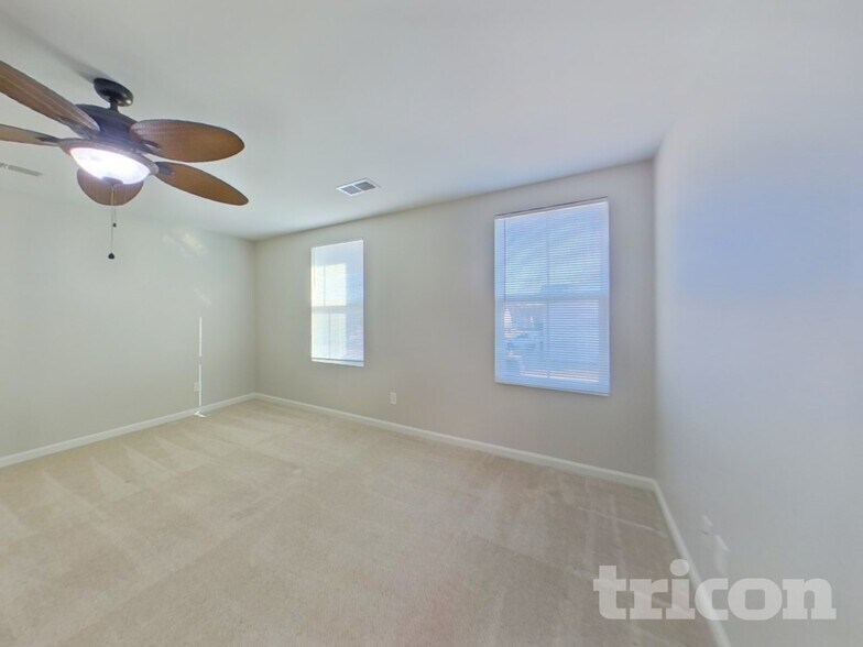 Building Photo - 415 Merus Dr