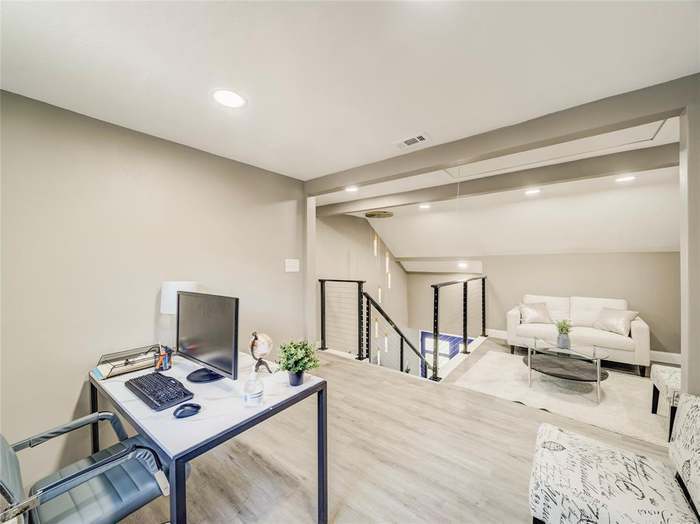 Loft - Flex space - 4028 Treeline Dr