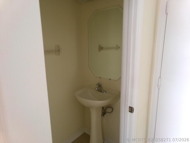 Building Photo - 2132 SE Eatonville Dr