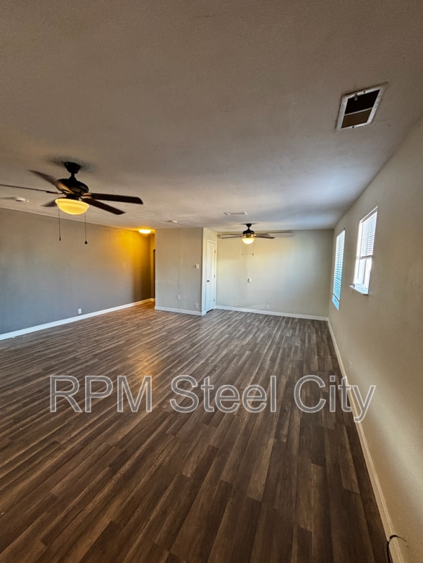 Building Photo - 2521 Emilia St