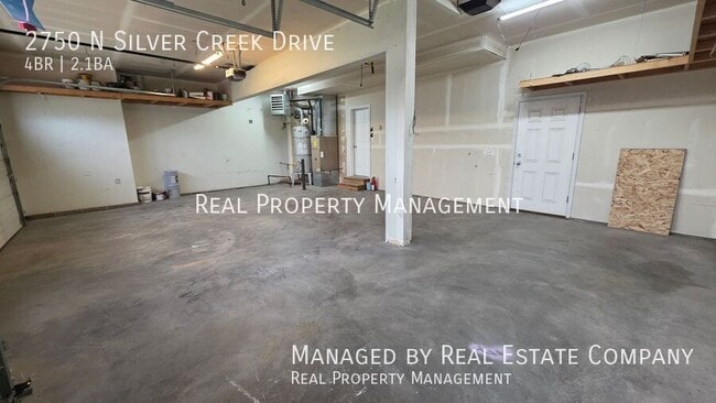 Building Photo - 2750 N Silver Creek Dr
