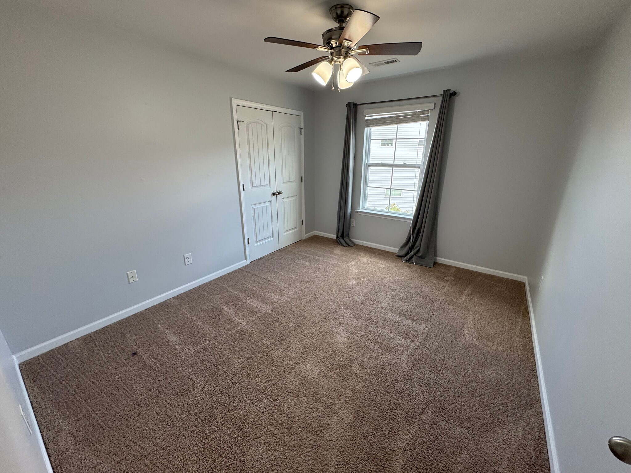 Building Photo - 440 Colony Lakes Dr