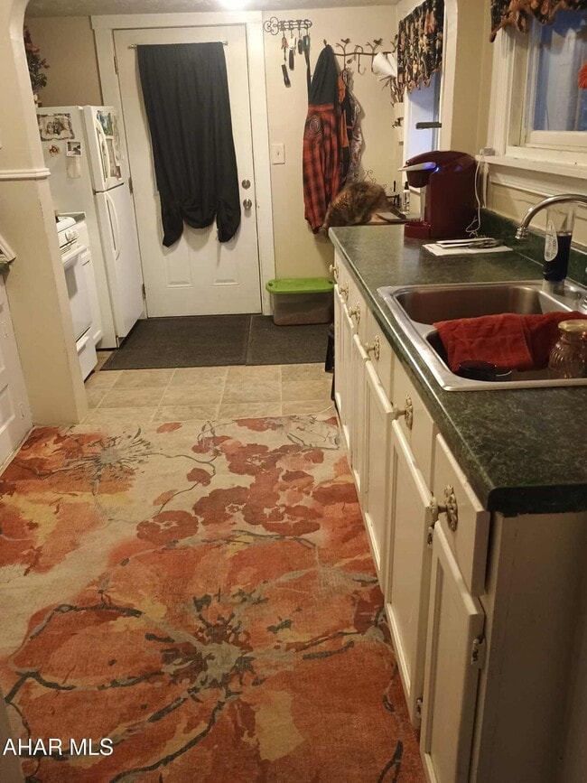 Building Photo - 106 Ruskin Dr